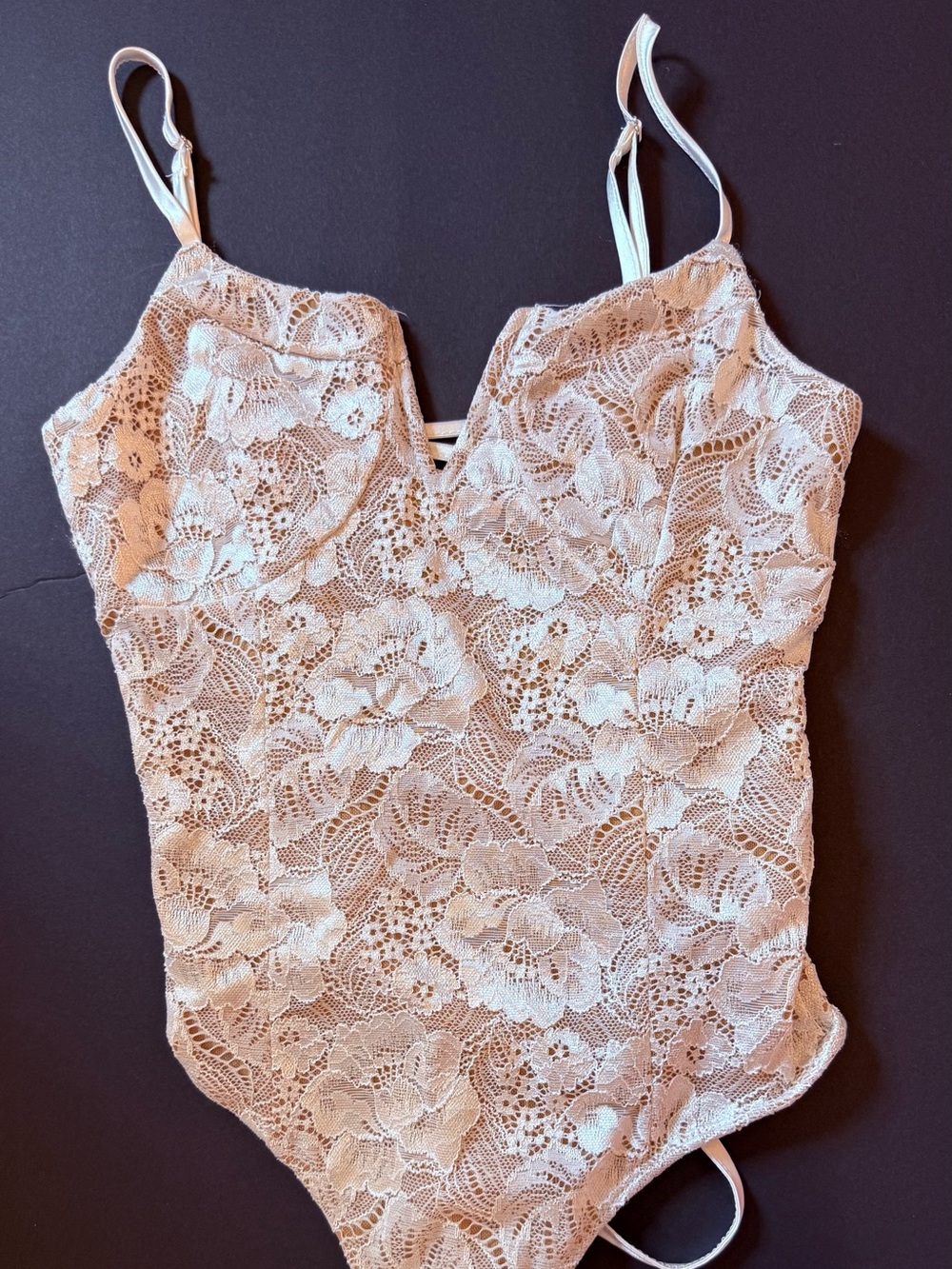 Lulu's Cream Lace V-Neck Bodysuit